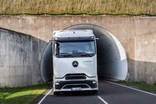 Mercedes-Benz Trucks wysyla eActrosa 600 na najwieksza jazde testowa3